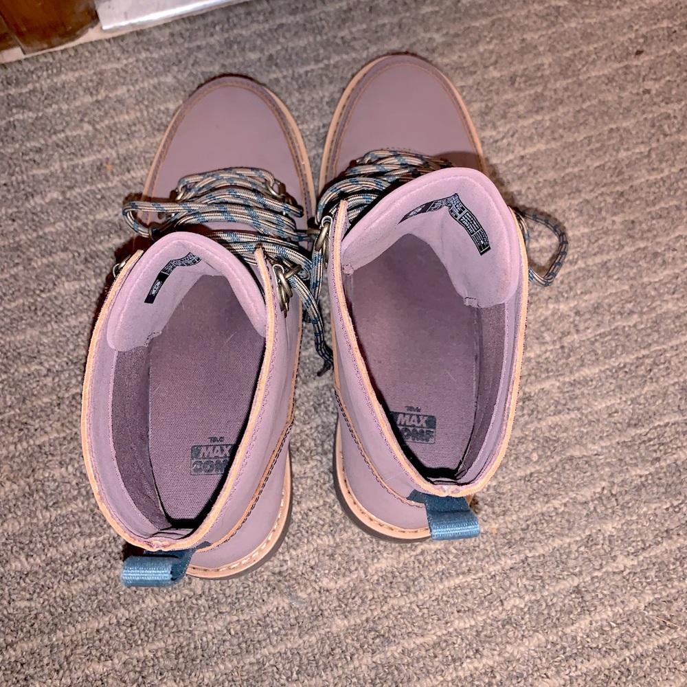 Teva Boots - Picture 3 of 4